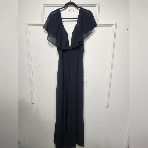 Lulu's Stunning Demeanor Black Flutter Sleeve Backless Maxi Dress M Wedding NWOT - Picture 6 of 11